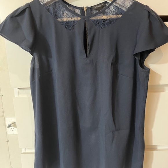 blouse - Picture 1 of 3